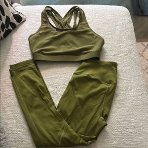Fabletics Green set